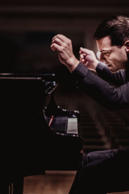 Francesco Piemontesi Pianist Klavier
