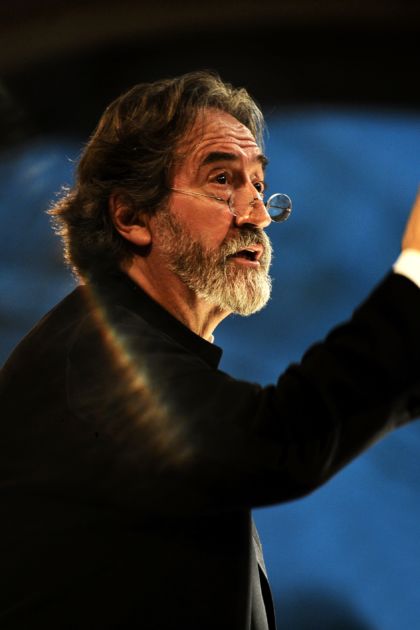 conductor viol player Jordi Savall