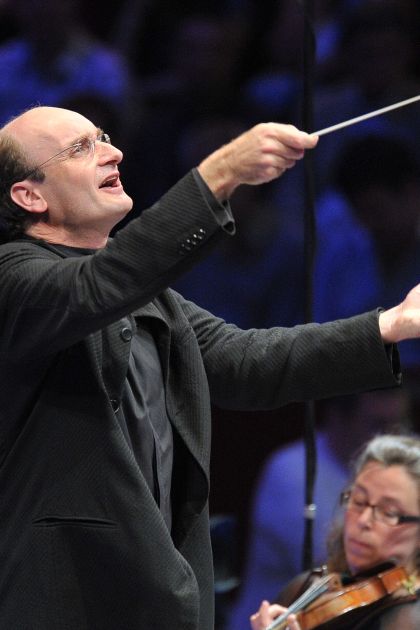 Andrew Manze Conductor