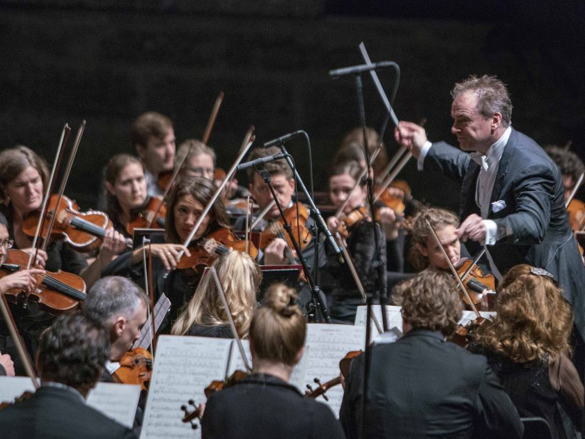 ORF Radio-Symphonieorchester Wien · Nott Salzburger Festspiele 2019 Jonathan Nott, ORF Radio-Symphonieorchester Wien