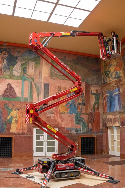 Restauratorische Wartung der Wandbilder im Faistauer-Foyer