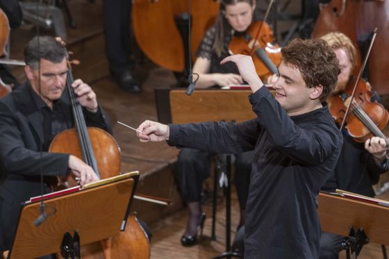 YCA Award Concert Joel Sandelson Dirigent Camerata Salzburg