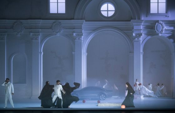 Don Giovanni 2021: Vito Priante (Leporello), Davide Luciano (Don Giovanni), Nadezhda Pavlova (Donna Anna), Ensemble