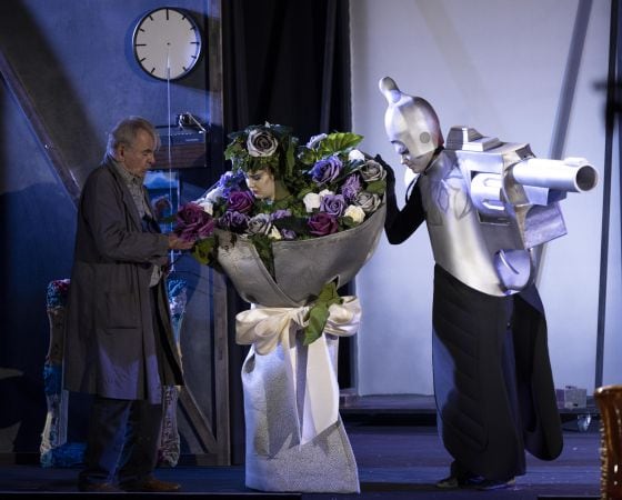 Vom Stern, der nicht leuchten konnte 2021: Branko Samarovski (Mr Alfred), Liubov Medvedeva (Bunch of flowers), Nikolai Zemlyanskikh (Revolver)