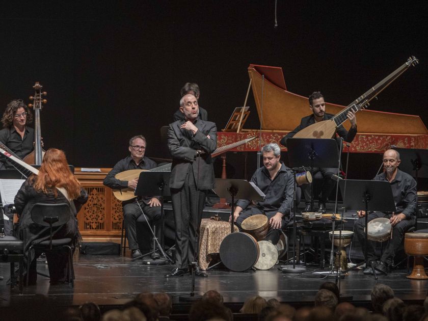 Christina Pluhar Theorbe Conductor João Fernandes Bass L’Arpeggiata