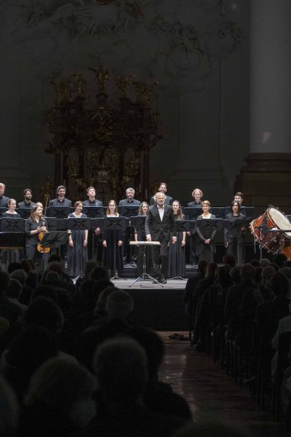 Emilio Pomàrico Dirigent Cantando Admont Klangforum Wien