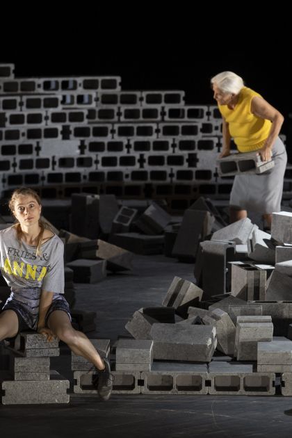 Das Bergwerk zu Falun Lea Ruckpaul Anna Der Knabe Agmahd), Hildegard Schmahl Fischerin Ilsebill Großmutter Marcel Kohler Elis Fröbom