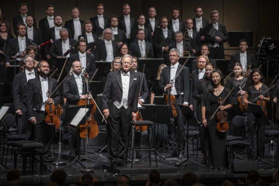 John Eliot Gardiner Conductor Monteverdi Choir Camerata Salzburg