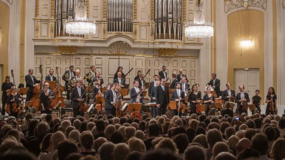 Mozart Matinee Mozarteum Orchestra Salzburg Andrew Manze Conductor