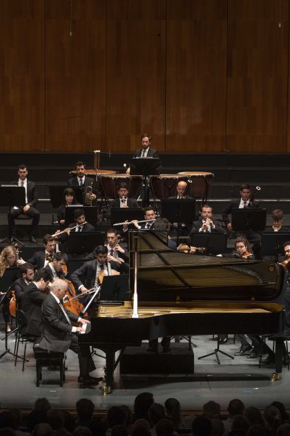 Daniel Barenboim Klavier West-Eastern Divan Orchestra