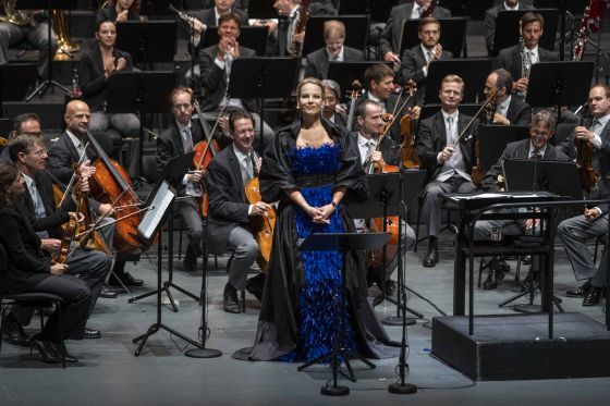Vienna Philharmonic · Thielemann 2021: Elīna Garanča (Mezzo-soprano), Vienna Philharmonic