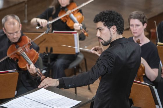 YCA Award Concert Luis Toro Araya Dirigent Camerata Salzburg