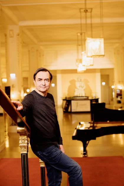 Pierre-Laurent Aimard Pianist