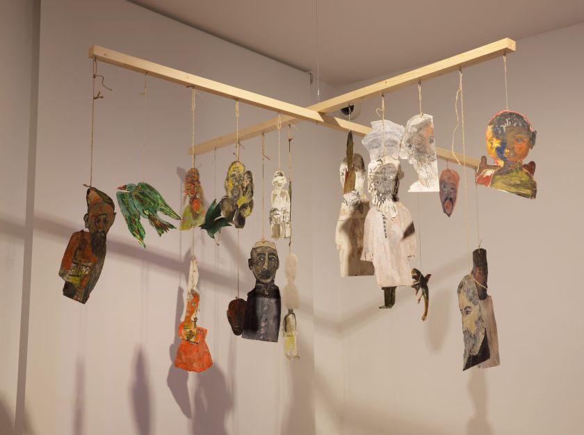 Aus Papier und Farbe wird Musik Anna Boghiguian