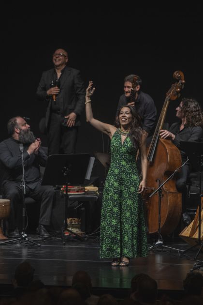 Konzert La Torre del Oro Pfingstfestspiele Salzburg Matteo Rabolini Perkussion Rafael Mejias Maracas Venezuela Luciana Mancini Mezzosopran Leo Rondón Cuatro Venezuela Leonardo Teruggi Kontrabass