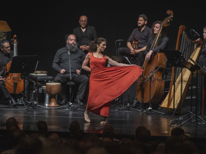 Concert La Torre del Oro whitsun festival Salzburg Rodney Prada Viola da gamba Matteo Rabolini Percussion Rafael Mejias Maracas Venezuela Anna Dego Dance Leo Rondón Cuatro Venezuela Leonardo Teruggi Double bass Carlotta Pupulin Spanish Baroque harp