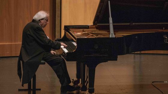 Grigory Sokolov Klavierspieler Großes Festspielhaus Piano Salzburger Festspiele