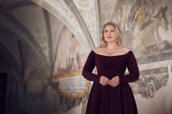 Okka von der Damerau singer mezzo-soprano