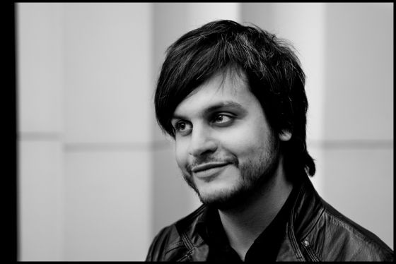 Nahuel Di Pierro Singer Bass