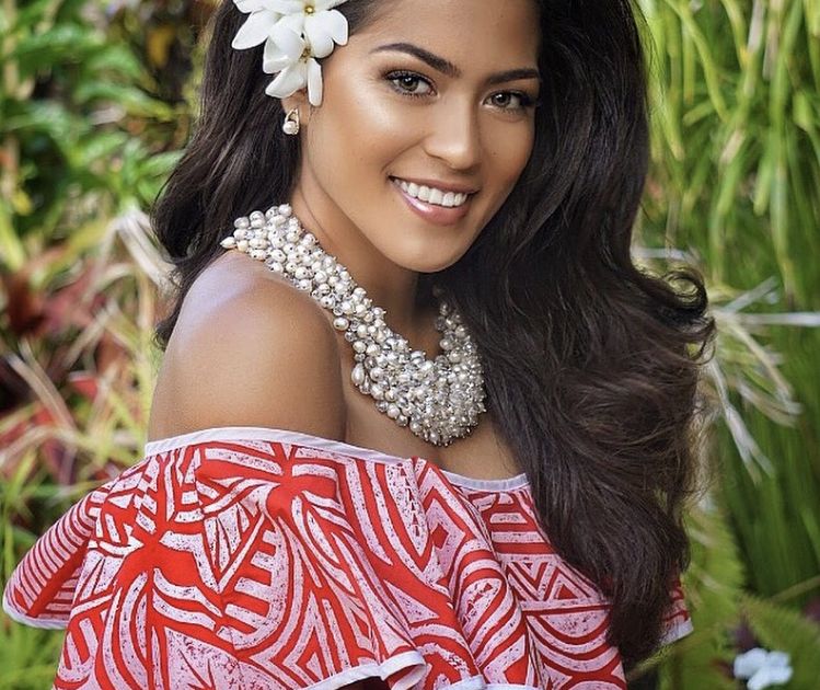 Brittne Mahealani Fuimaono Dancer