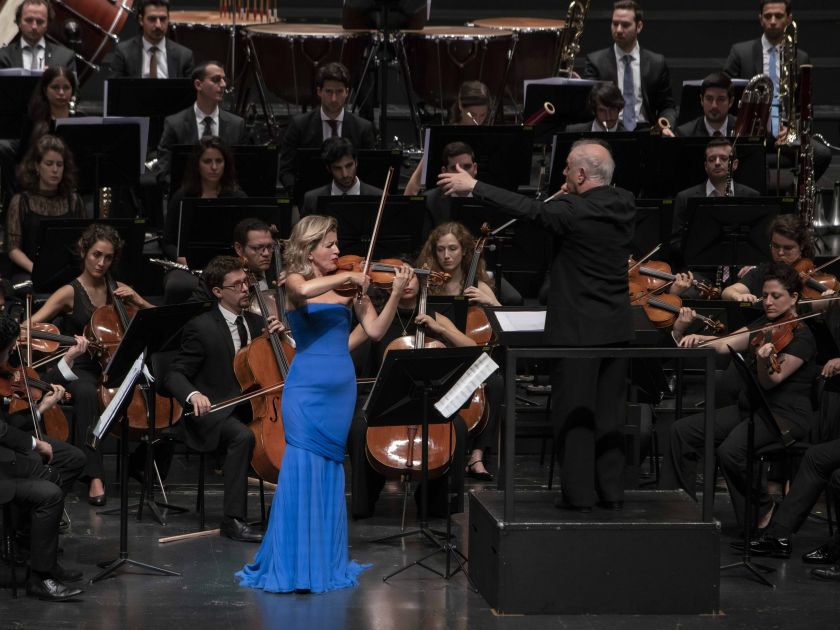 West-Eastern Divan Orchestra 2 · Barenboim Salzburger Festspiele 2019: Daniel Barenboim, Anne-Sophie Mutter, West-Eastern Divan Orchestra