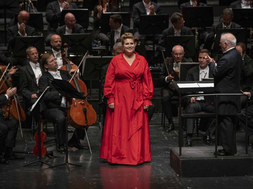 Wiener Philharmoniker · Barenboim Salzburger Festspiele 2019: Okka von der Damerau, Daniel Barenboim, Wiener Philharmoniker