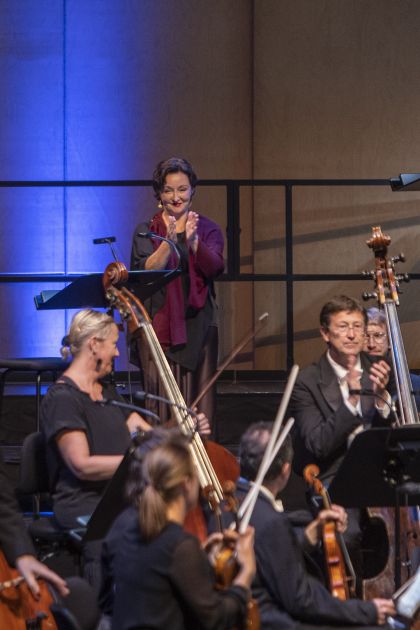 Camerata Salzburg Regina Fritsch Sprecherin