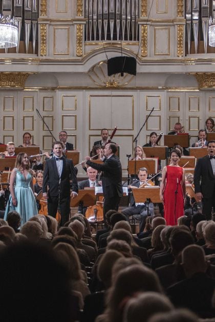 YSP Abschlusskonzert Mozarteumorchester Salzburg Tobias Hechler Countertenor Miriam Kutrowatz Sopran Freya Apffelstaedt Alt Liubov Medvedeva Sopran Sebastian Mach Tenor Adrian Kelly Dirigent Ikumi Nakagawa Sopran Ángel Macías Tenor Nikolai Zemlyanskikh Bassbariton Gabriel Rollinson Bassbariton Alexander Köpeczi Bass