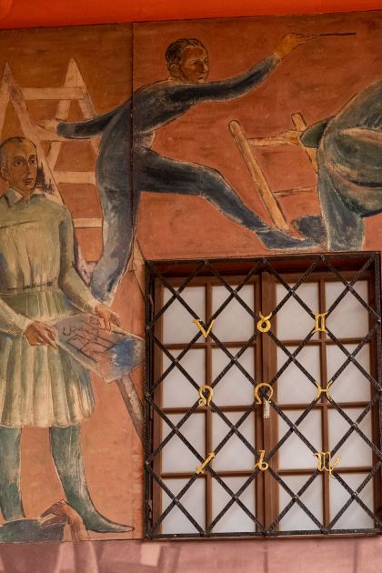 Restauratorische Wartung der Wandbilder im Faistauer-Foyer