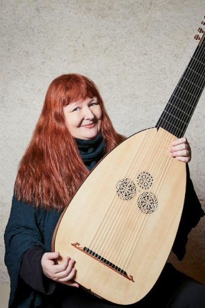 Christina Pluhar Theorbe / Conductor