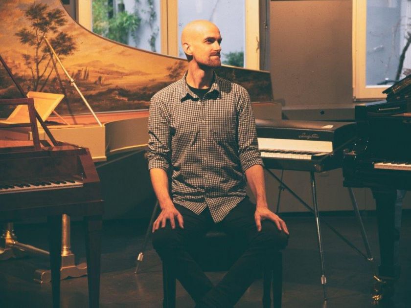 Anthony Romaniuk Klavier