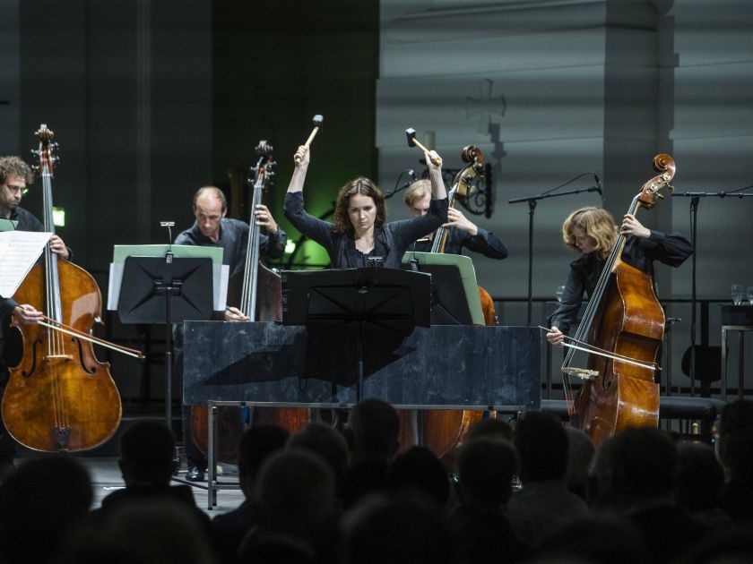 Dies irae Patricia Kopatchinskaja Violin Idea and Conductor Ensemble