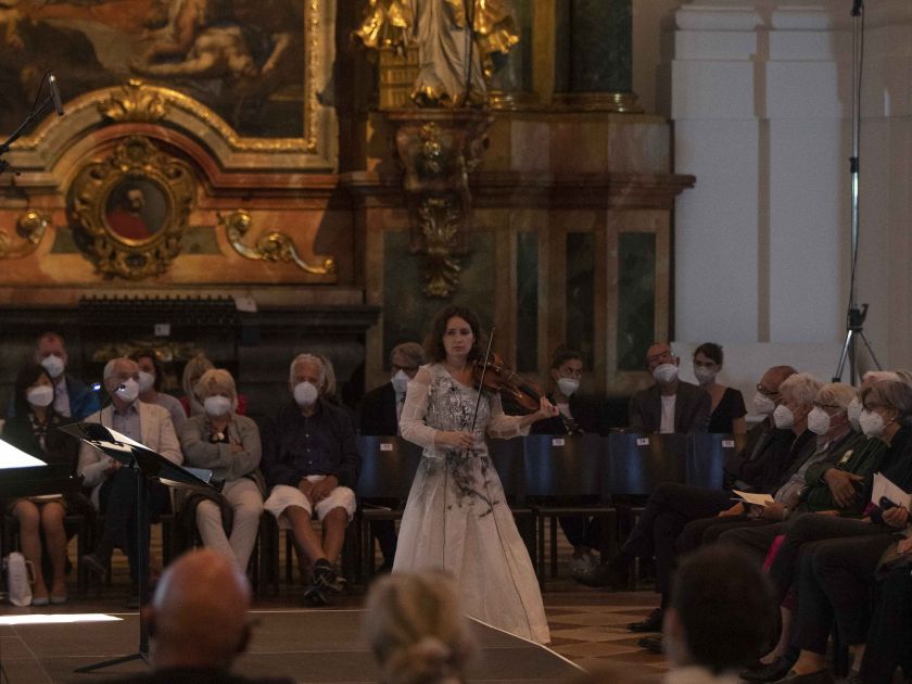 La lontananza Patricia Kopatchinskaja Violin