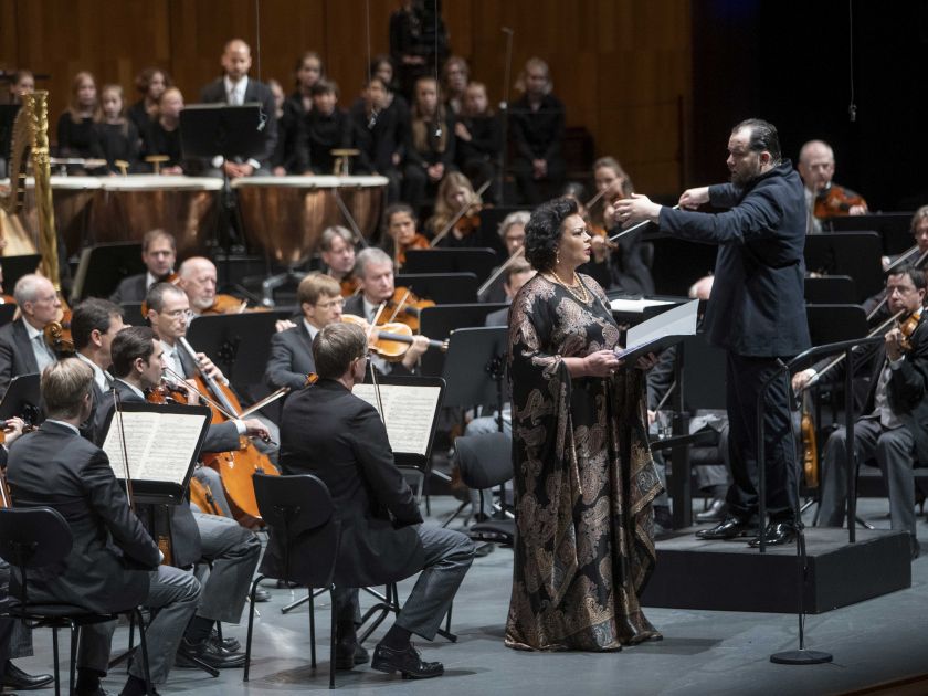 Violeta Urmana Alt Andris Nelsons Dirigent Salzburger Festspiele und Theater Kinderchor Wiener Philharmoniker